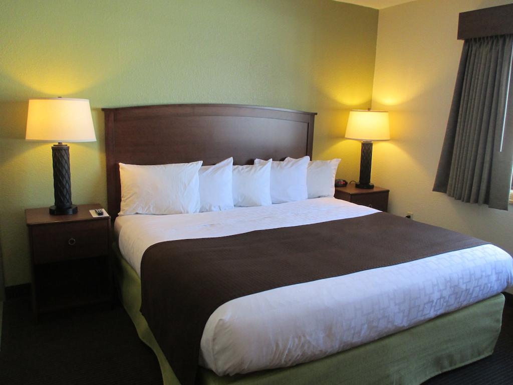 Cobblestone Hotel & Suites - Wisconsin Rapids Zewnętrze zdjęcie