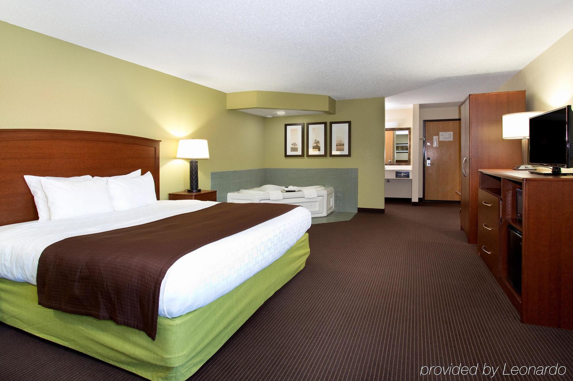 Cobblestone Hotel & Suites - Wisconsin Rapids Zewnętrze zdjęcie
