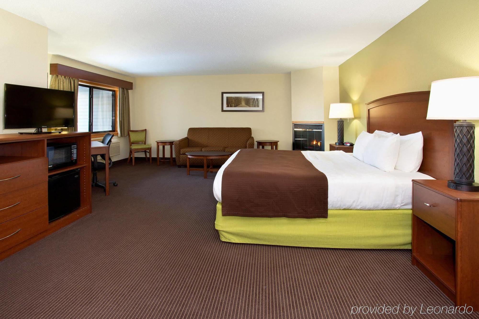 Cobblestone Hotel & Suites - Wisconsin Rapids Zewnętrze zdjęcie