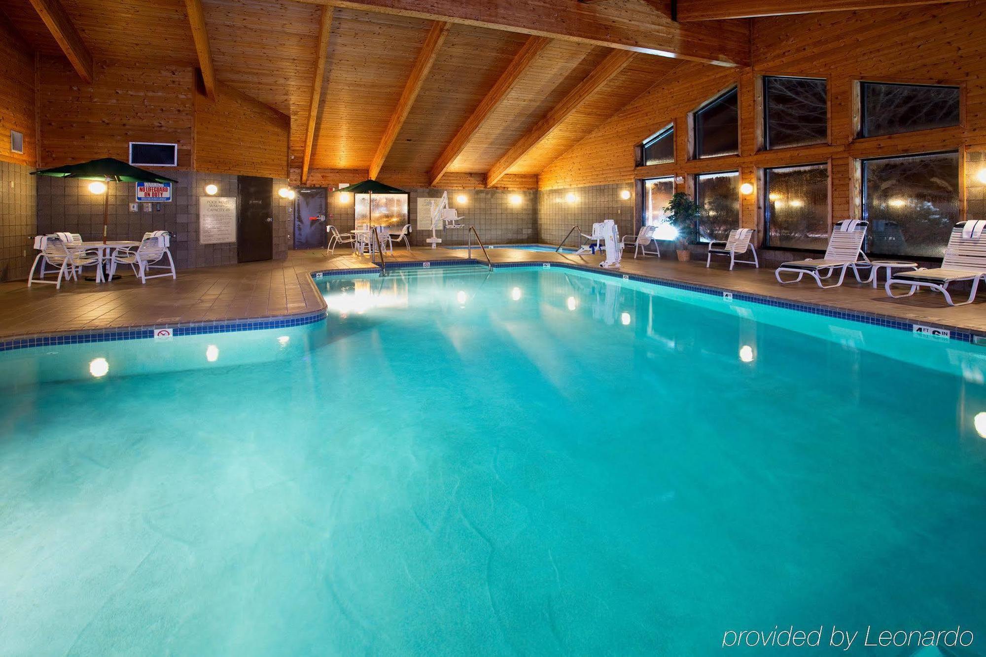 Cobblestone Hotel & Suites - Wisconsin Rapids Zewnętrze zdjęcie